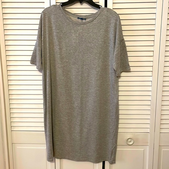 T-shirt Pull Over Dress - Picture 1 of 3